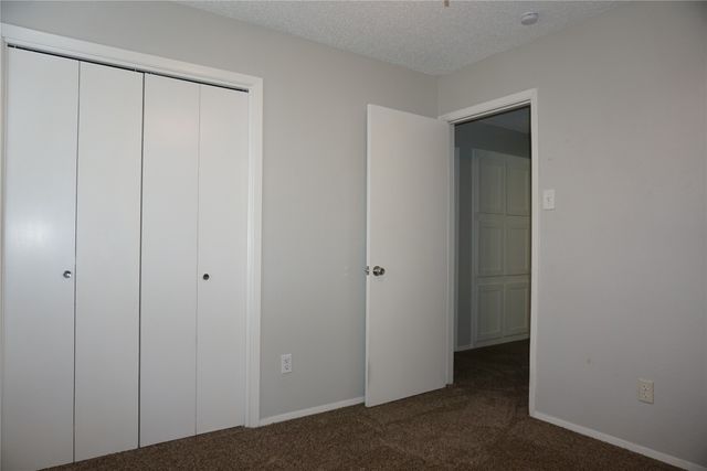 9904 Runnymeade Place, Fort Worth, TX 76108