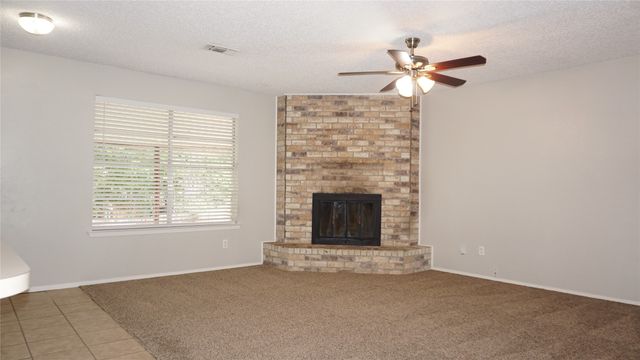9904 Runnymeade Place, Fort Worth, TX 76108
