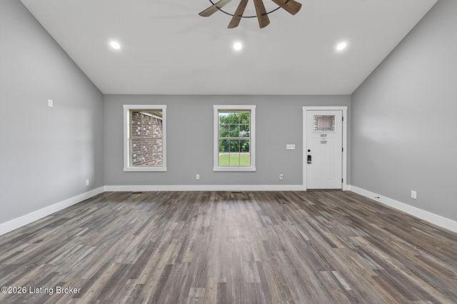 10299 Smiths Grove- Scottsville Rd, Oakland, KY 42159