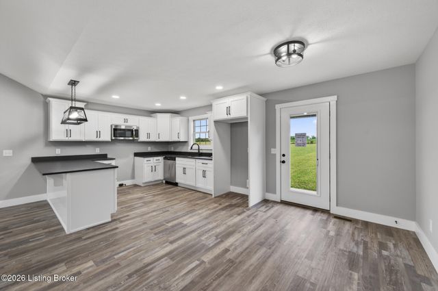10299 Smiths Grove- Scottsville Rd, Oakland, KY 42159