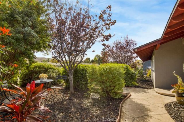 1675 Barnes, Simi Valley, CA 93063