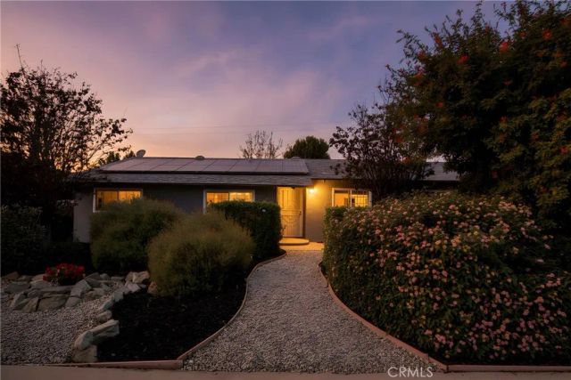 1675 Barnes, Simi Valley, CA 93063