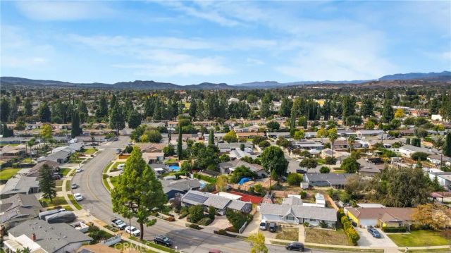 1675 Barnes, Simi Valley, CA 93063