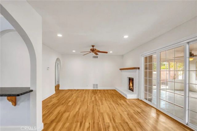 1675 Barnes, Simi Valley, CA 93063