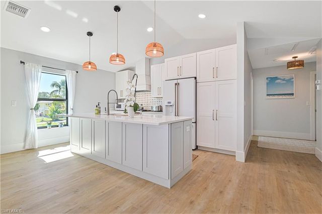 27541 Hickory Bay DR, Bonita Springs, FL 34134