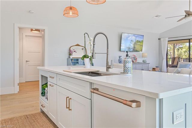 27541 Hickory Bay DR, Bonita Springs, FL 34134