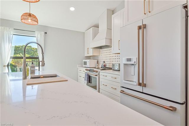 27541 Hickory Bay DR, Bonita Springs, FL 34134