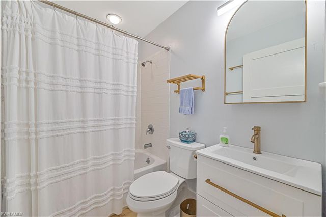 27541 Hickory Bay DR, Bonita Springs, FL 34134