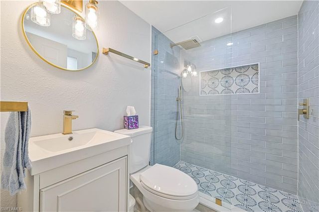 27541 Hickory Bay DR, Bonita Springs, FL 34134