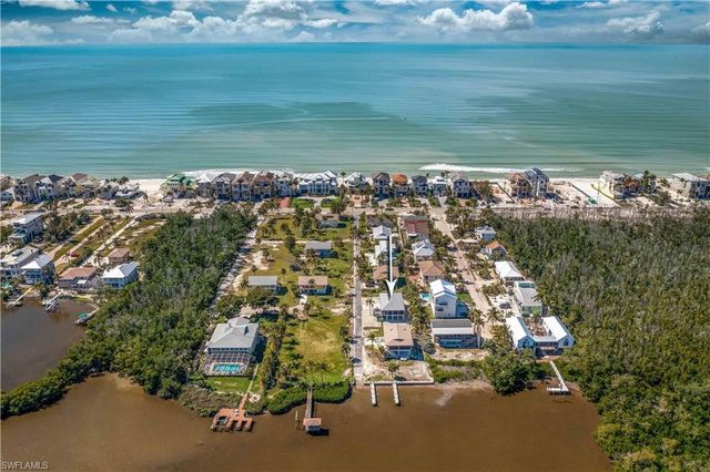 27541 Hickory Bay DR, Bonita Springs, FL 34134