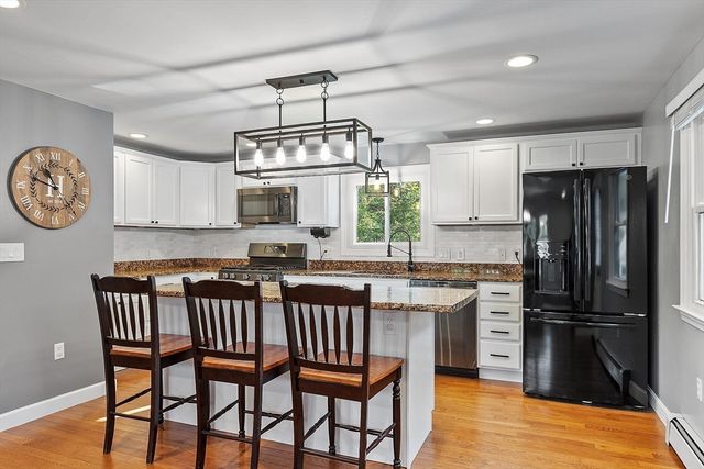 112 Overlook Dr, Leominster, MA 01453
