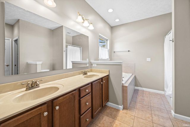 2475 Estancia Lane, Lafayette, IN 47909