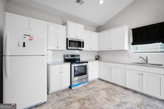 47 Roundabout Lane NW, Adairsville, GA 30103