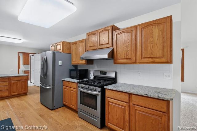 2240 Hidden Lake Trail, Ortonville, MI 48462