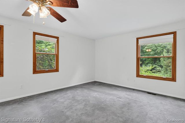 2240 Hidden Lake Trail, Ortonville, MI 48462