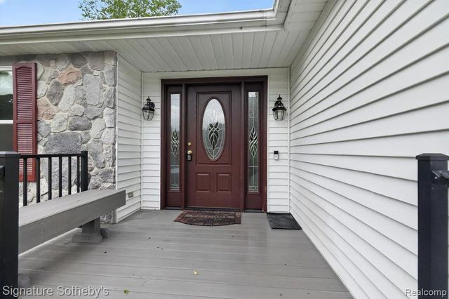 2240 Hidden Lake Trail, Ortonville, MI 48462