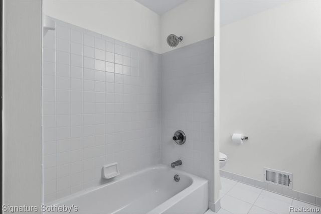 2240 Hidden Lake Trail, Ortonville, MI 48462