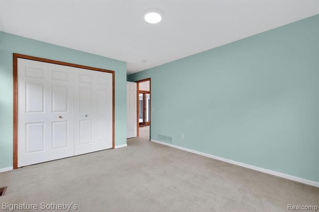 2240 Hidden Lake Trail, Ortonville, MI 48462