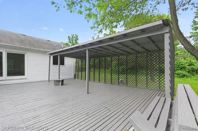 2240 Hidden Lake Trail, Ortonville, MI 48462