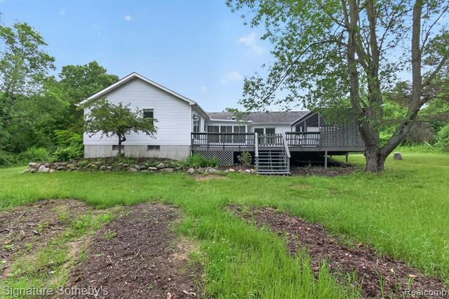 2240 Hidden Lake Trail, Ortonville, MI 48462