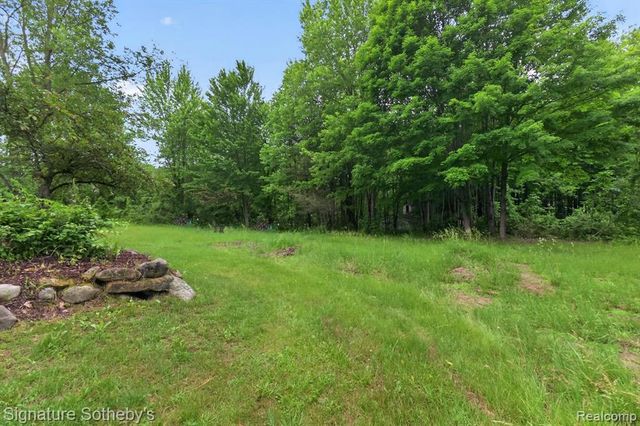 2240 Hidden Lake Trail, Ortonville, MI 48462