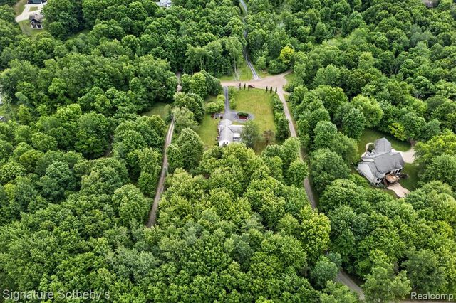 2240 Hidden Lake Trail, Ortonville, MI 48462