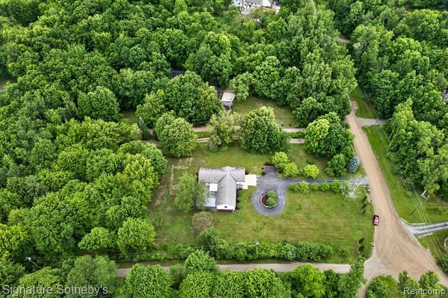 2240 Hidden Lake Trail, Ortonville, MI 48462