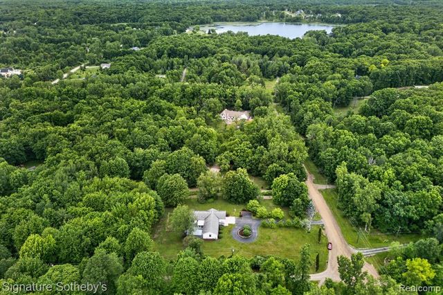 2240 Hidden Lake Trail, Ortonville, MI 48462