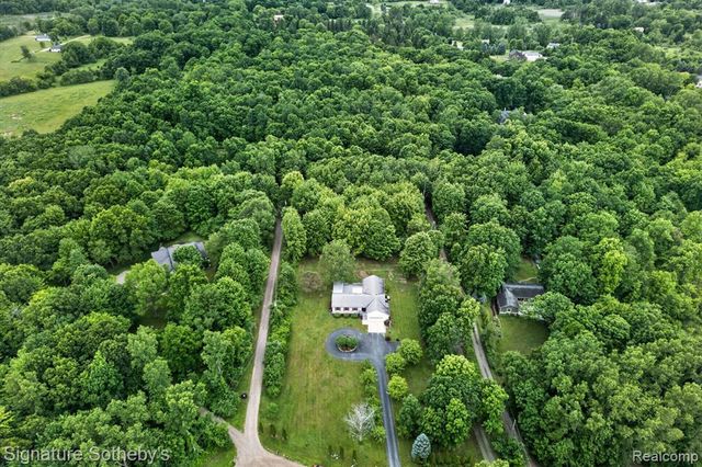 2240 Hidden Lake Trail, Ortonville, MI 48462