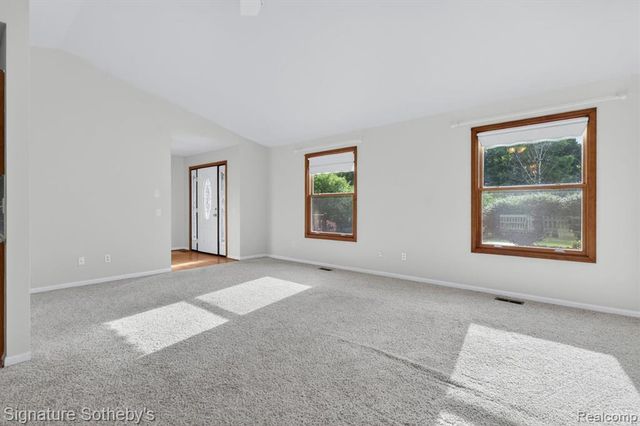 2240 Hidden Lake Trail, Ortonville, MI 48462