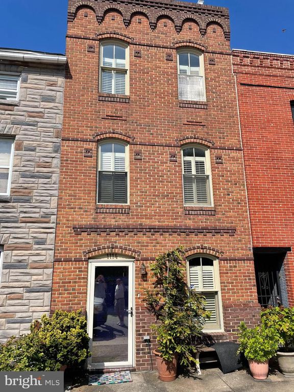 1114 S CLINTON ST, Baltimore, MD 21224