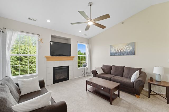 1307 SE University Avenue 205, Waukee, IA 50263