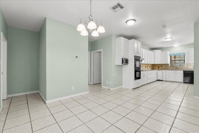 17325 Mclean Road CR104, Pearland, TX 77584