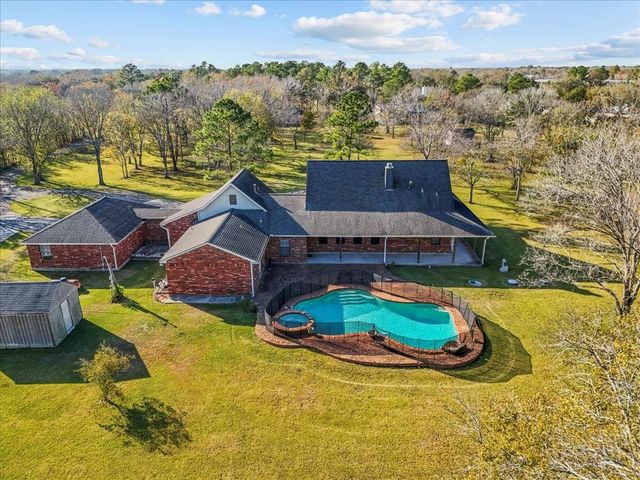 17325 Mclean Road CR104, Pearland, TX 77584