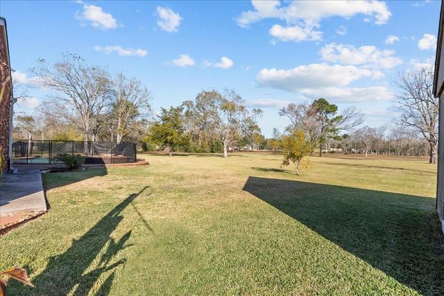 17325 Mclean Road CR104, Pearland, TX 77584