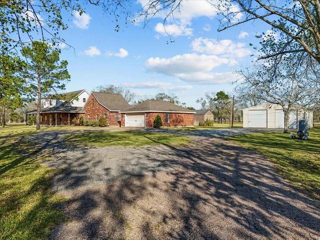 17325 Mclean Road CR104, Pearland, TX 77584