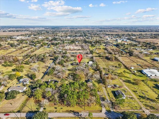 17325 Mclean Road CR104, Pearland, TX 77584