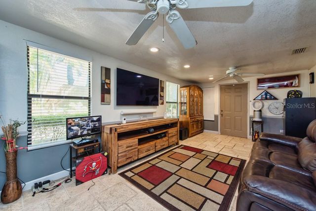 2816 APPLEWOOD DRIVE, Clearwater, FL 33759