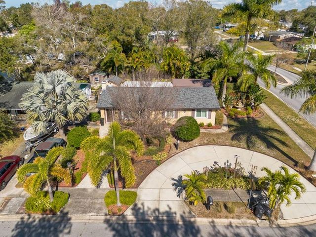 2816 APPLEWOOD DRIVE, Clearwater, FL 33759