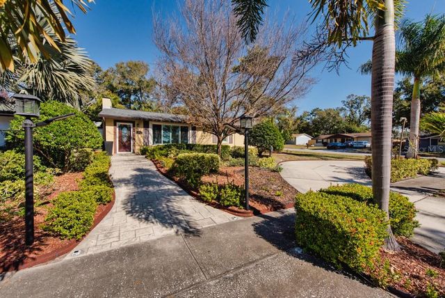 2816 APPLEWOOD DRIVE, Clearwater, FL 33759