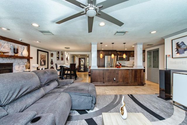 2816 APPLEWOOD DRIVE, Clearwater, FL 33759