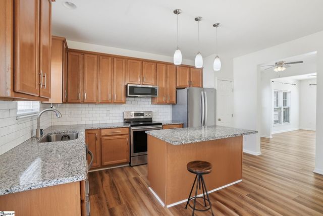 245 Hadley Commons Drive, Mauldin, SC 29662