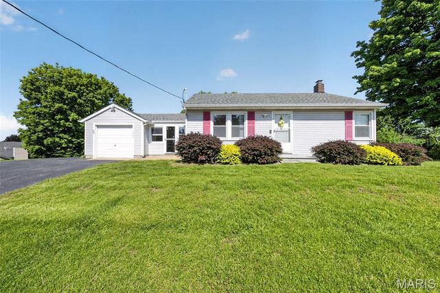 3909 Shackelford Road, Florissant, MO 63034
