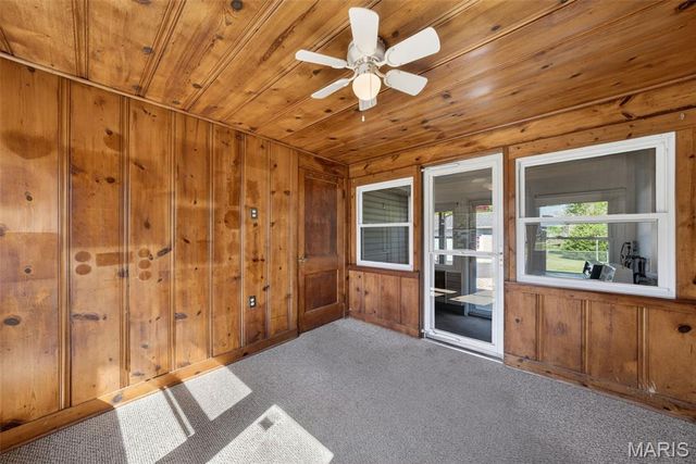 3909 Shackelford Road, Florissant, MO 63034