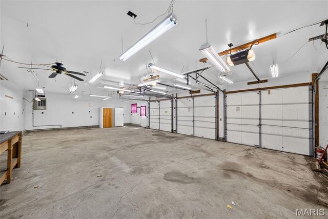 3909 Shackelford Road, Florissant, MO 63034