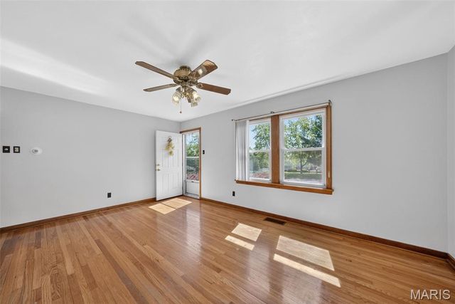 3909 Shackelford Road, Florissant, MO 63034