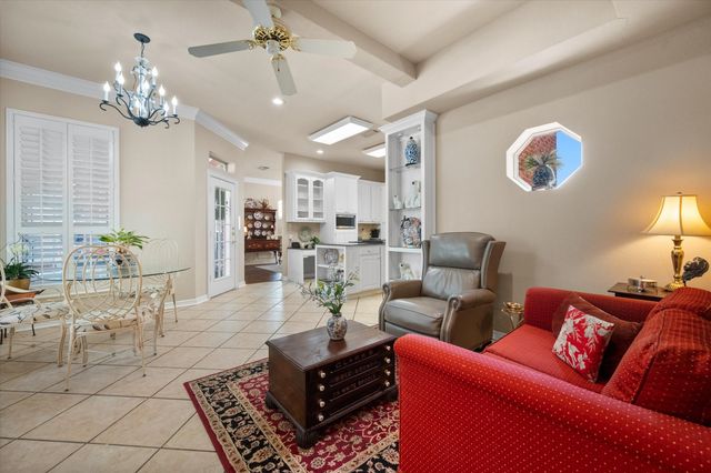 1009 Oak Ridge Court, Kennedale, TX 76060