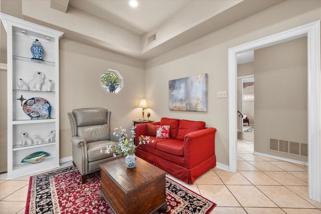 1009 Oak Ridge Court, Kennedale, TX 76060