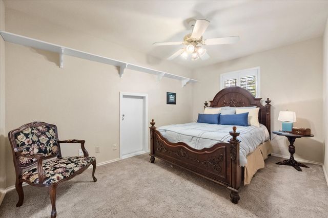 1009 Oak Ridge Court, Kennedale, TX 76060