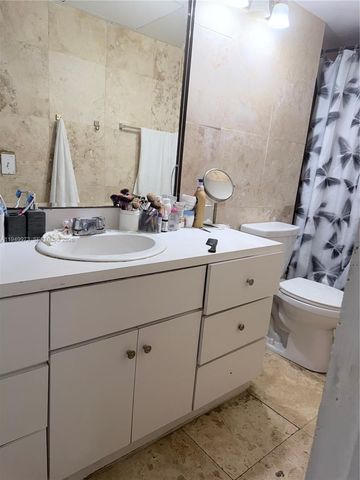 11930 NE 19th Dr 28, North Miami, FL 33181